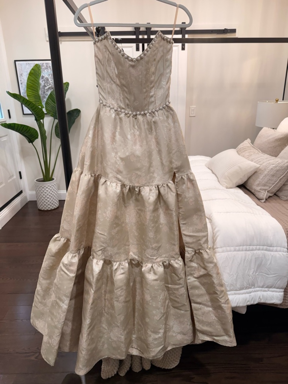 V. CHAPMAN| THE VIVIAN DRESS IN TAUPE WINDSOR BROCADE - Picture 5 of 12